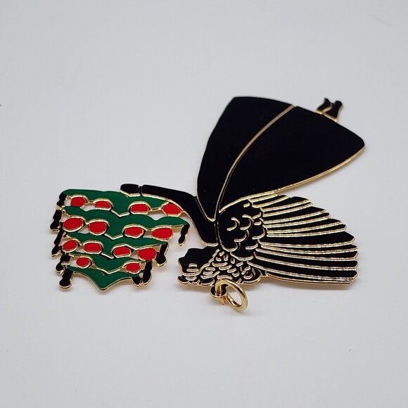 Metropolitan Museum of Arts MMA Brass Angel Holding Candles Christmas Ornament - Picture 4 of 7